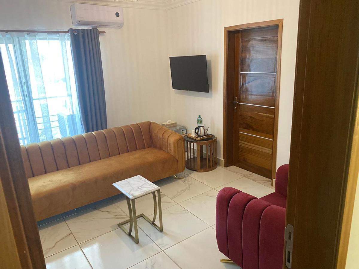 Hotel Residence La Corniche داكاغْ المظهر الخارجي الصورة