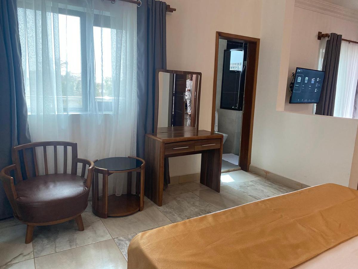 Hotel Residence La Corniche داكاغْ المظهر الخارجي الصورة